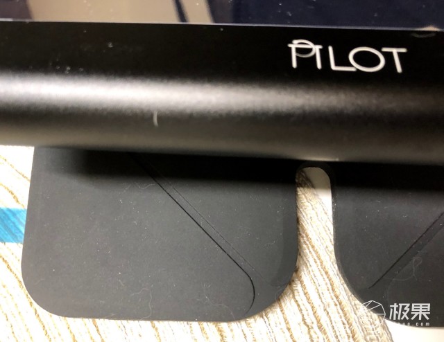汽车车载显示器