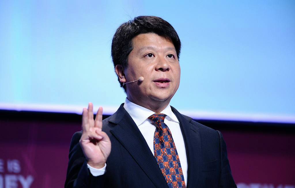 华为轮值董事长郭平：美国政府一直污蔑华为是威胁，还攻击我们服务器