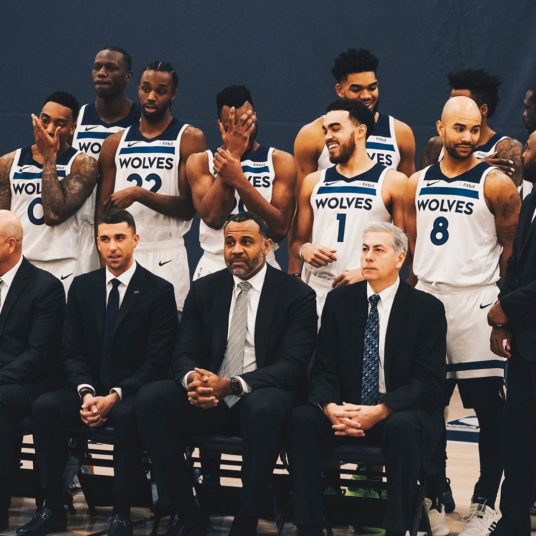 森林狼对决国王全场激战直播呈现