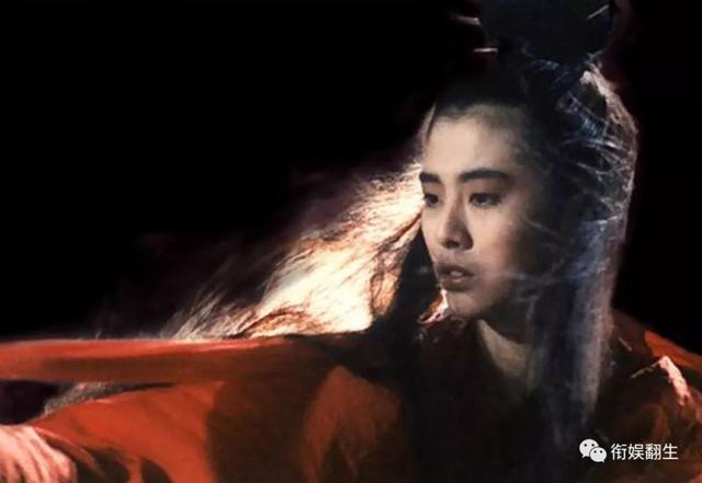 朱茵眨眼、青霞喝酒、祖贤穿衣、张敏回头是不可复制的四美瞬间