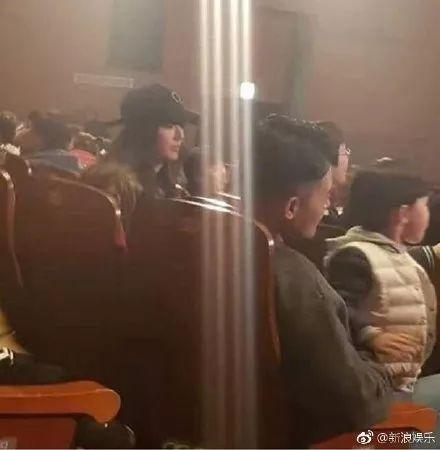 全智贤大儿子照片首度曝光，怎么偏偏这个部位长得像她？