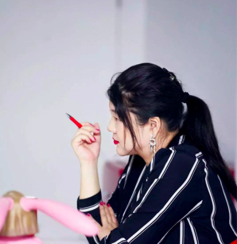 我和我的经纪人开播给杨天真修图上热搜这两位不修也好看