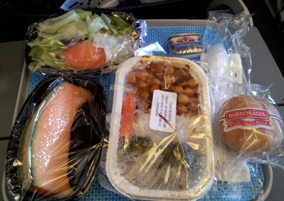 哪家经济舱的餐食最好骂？