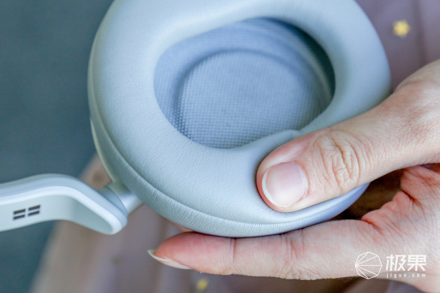 Surface Headphones 上头测评：微软出的旗舰耳机，有点毒