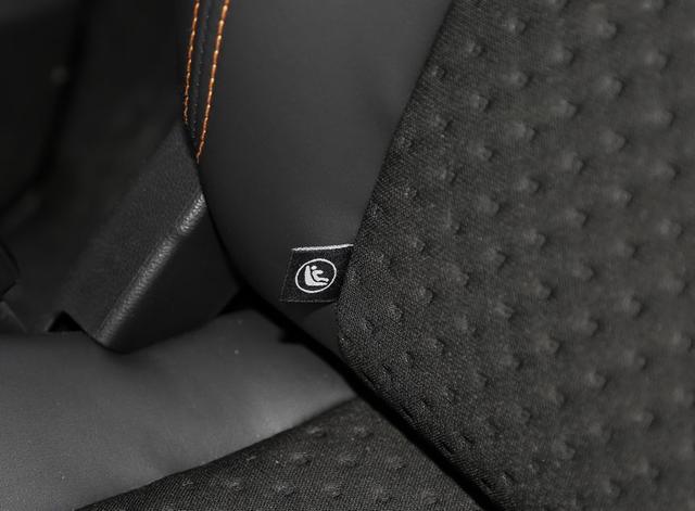 既要高颜值又要品质感，长安欧尚X70A与宏光S应该怎么选？