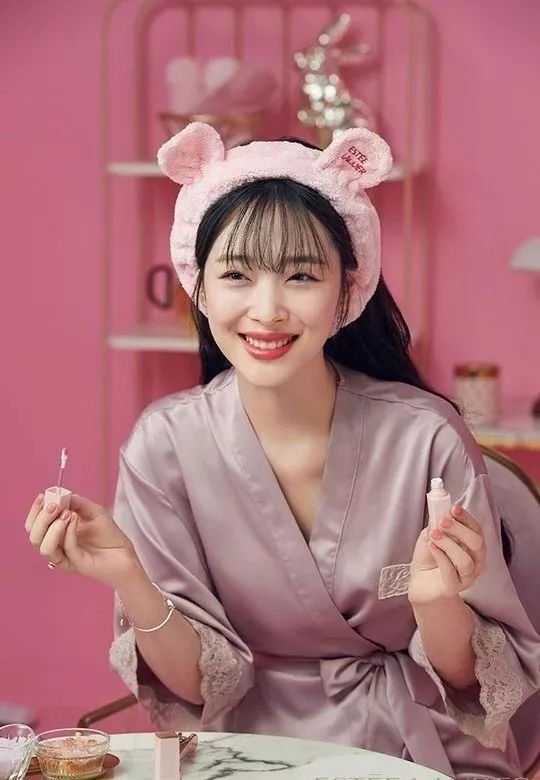 爆肥10斤的崔雪莉靠这件衣服瞬间显瘦30斤！