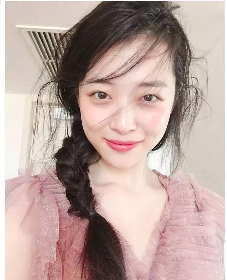 爆肥10斤的崔雪莉靠这件衣服瞬间显瘦30斤！