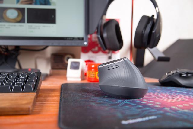 最佳办公鼠标?罗技 Logitech MX Vertical 垂直鼠标测评体验
