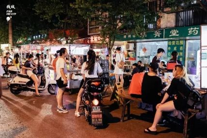 被韩国网友号召“申遗”的螺蛳粉，是如何成为广西一绝的？
