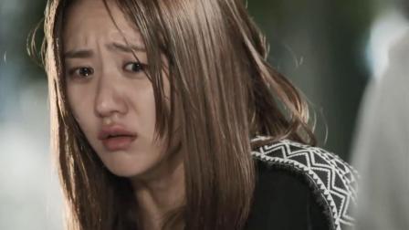 美女想上厕所,不料却拉裤子上了,结果一阵风吹