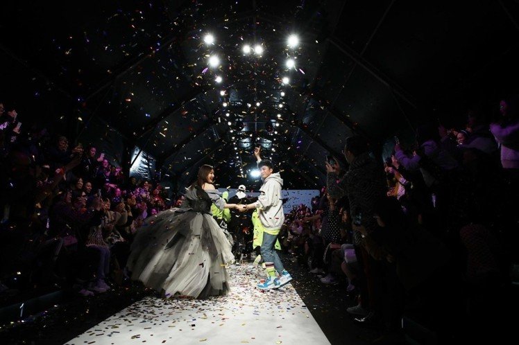 832741224add46769d0d4d0c2a65b319.jpg 832741224add46769d0d4d0c2a65b319.jpg