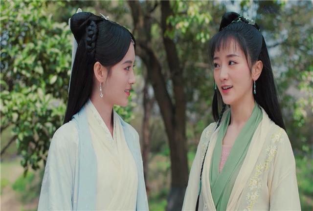 新版《新白娘子传奇》小青现出原形后,网友:东海龙王的女儿吗?