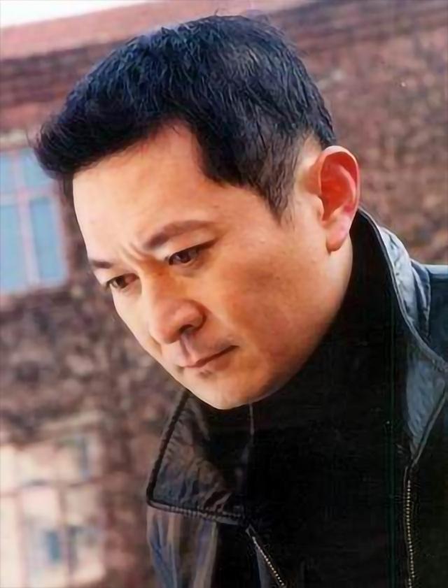 后来,赵刚又出演了《马大帅》三部曲,他饰演的"刚子"给观众留下了