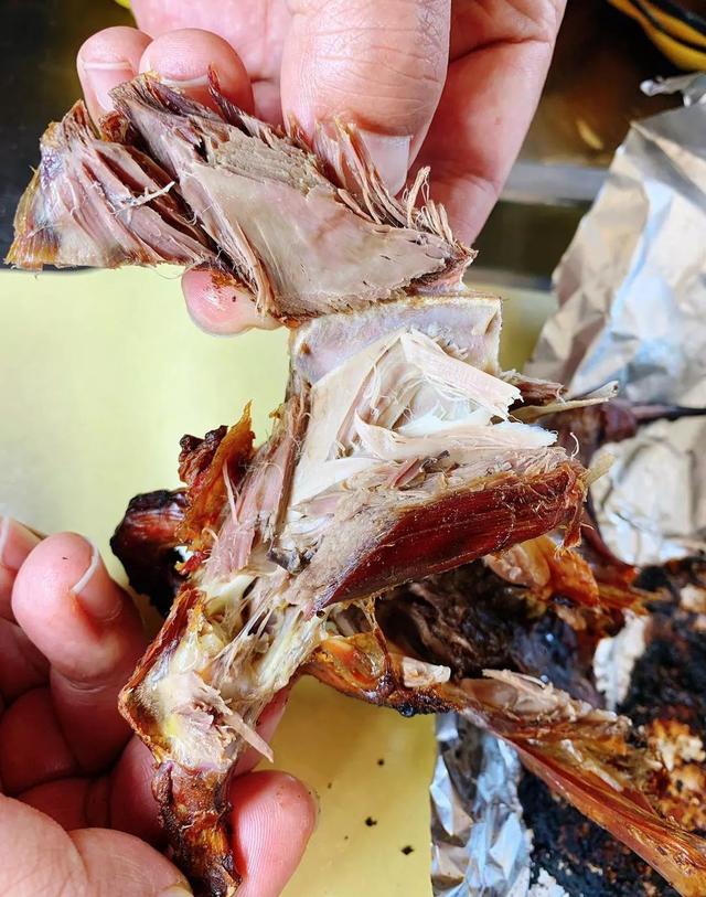 原始坑烤土窑烧公鸡、烧地瓜烧土豆子,范家屯这家店可是老霸道了