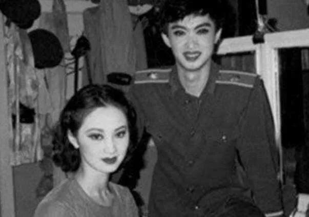 51岁金星“前妻”照片曝光,两人结婚十年竟有名无实