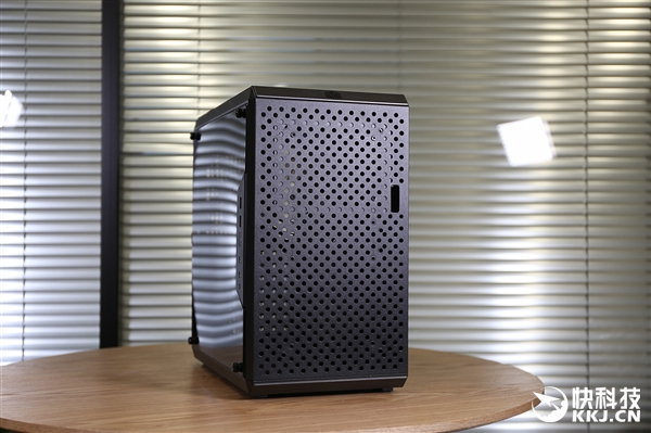 酷冷机箱Q500L图赏：超高利用率的迷你ATX