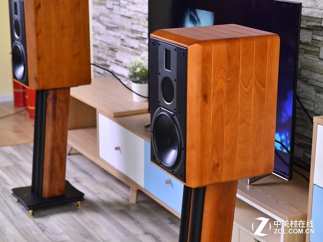 颠覆传统有源音箱 惠威新旗舰M5A书架音箱评测