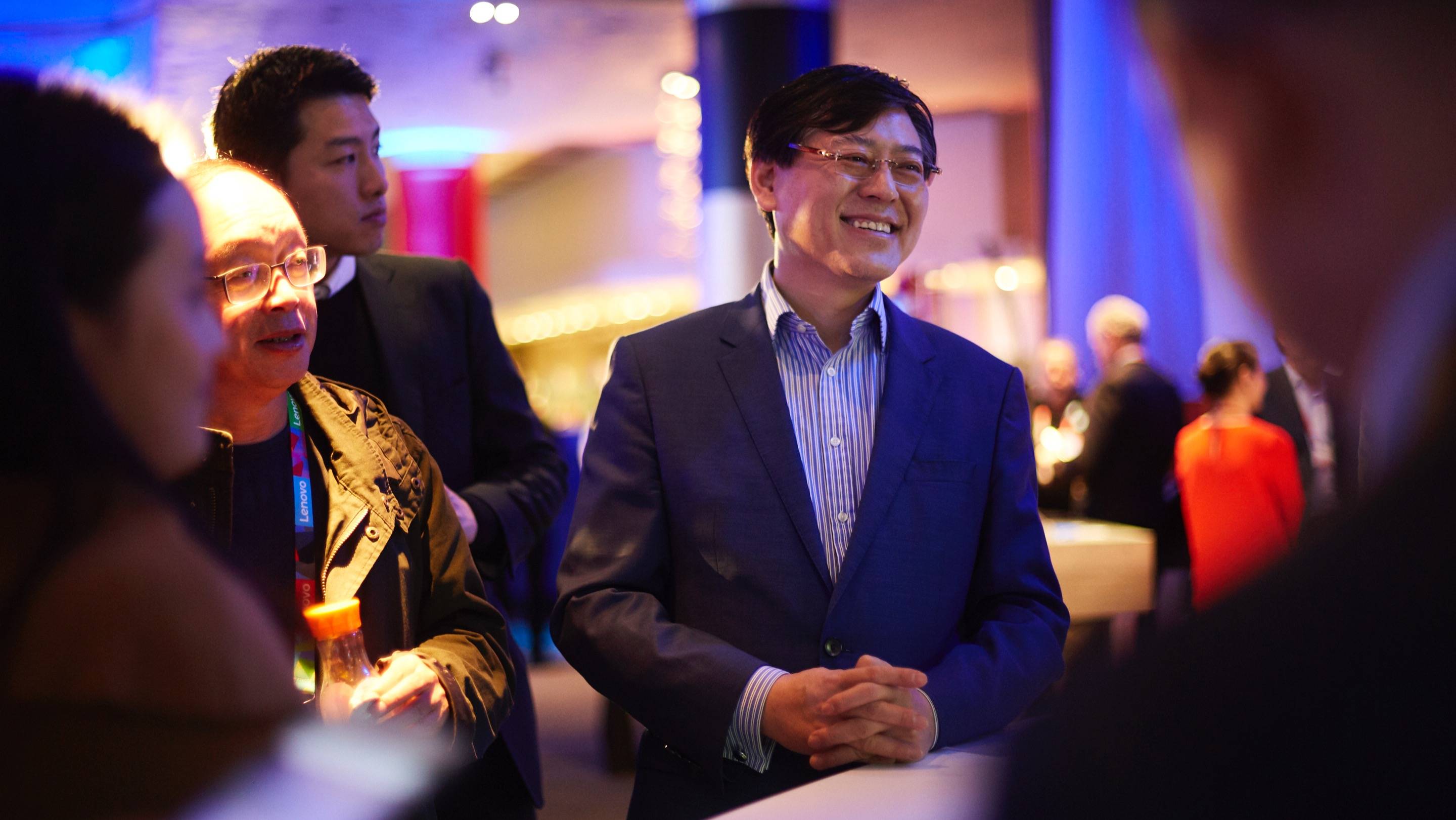 【虎嗅晚报】联想CFO：称若美征收更多关税，将考虑把制造业务撤出中国；小米副总汪凌鸣涉嫌猥亵被拒5日
