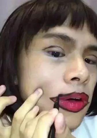 毛戈平化妆撕开了美妆博主们的骗局，“审美绑架”就在你我之间
