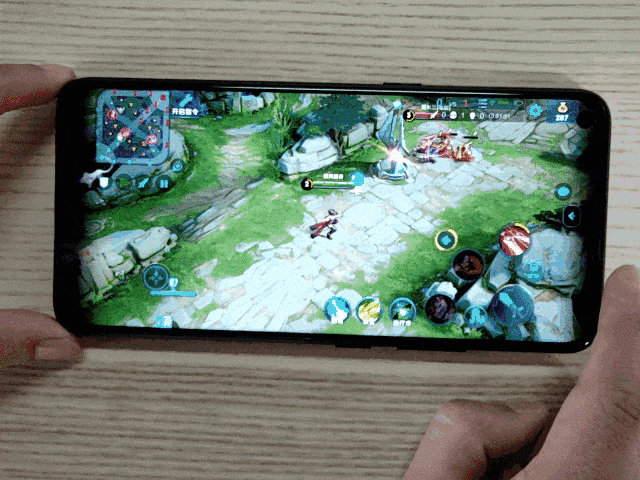 vivo Z5x评测 千元挖孔屏秒变吃鸡利器