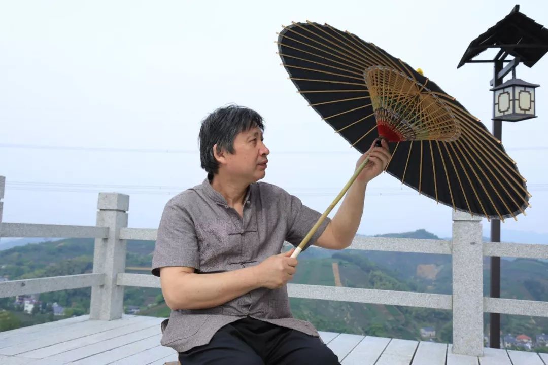 倔强的中国手艺人：拒绝韩国，放弃央视，抖音获赞240万撑起国人良心！