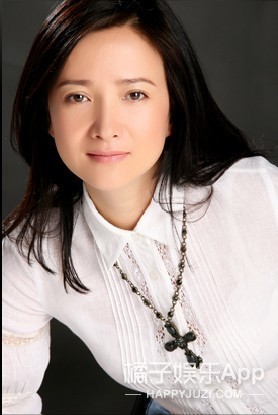 还记得演遍四大名著的古装女神吗？她长得真的好绝啊！