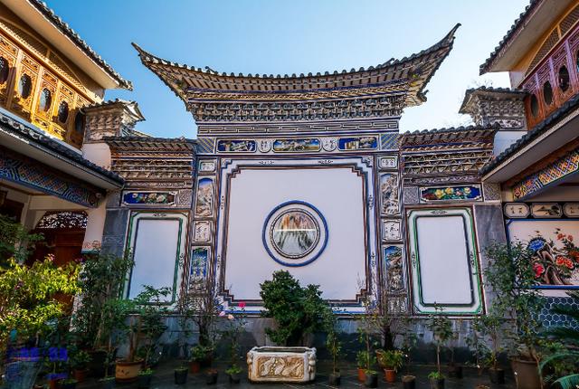 中国古建筑艺术典范:云南白族传统民居建筑