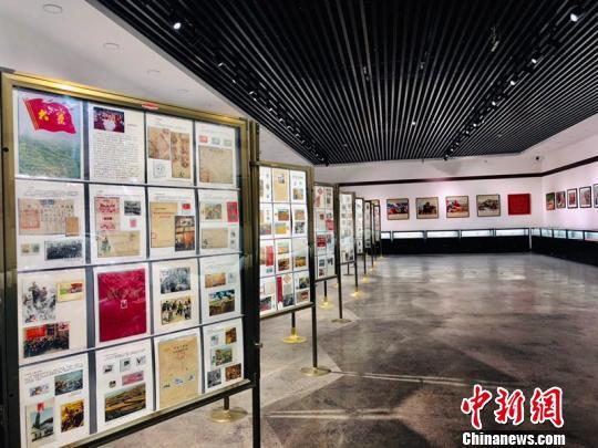 建筑工人匠心坚守30年收藏“红色大寨”文物5000余件