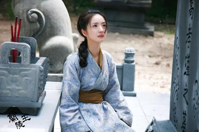武将都长得满脸横肉吗?有一名将就生得俊美,上战场也要掩面