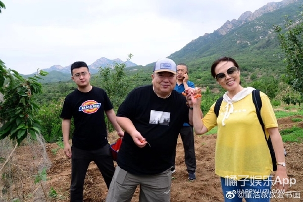 他俩结婚这么让人吃惊吗?