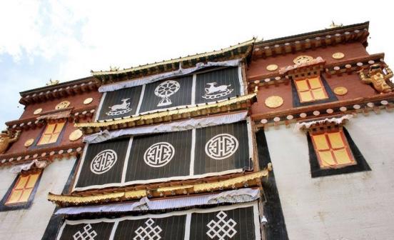 香格里拉的佛教圣地小布达拉宫——噶丹&middot;松赞林寺