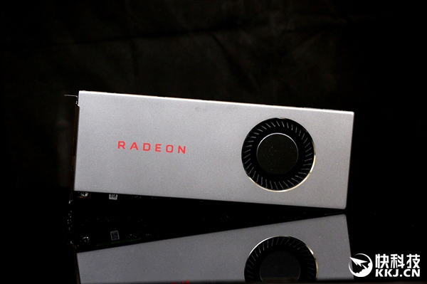 RDNA全新架构！AMD RX 5700拆解图赏