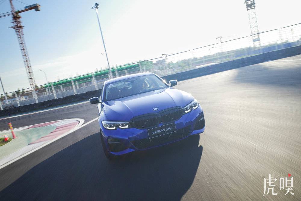 沸腾了 44 年，新 3 系想静静