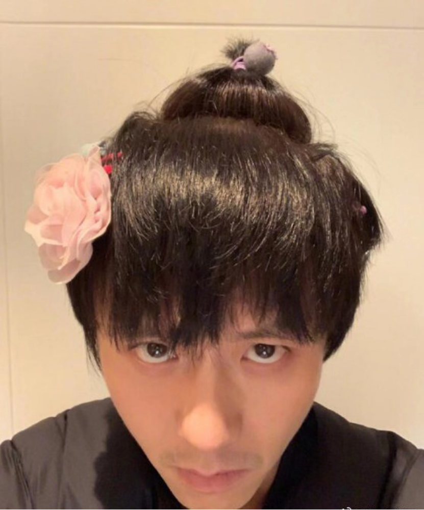 邓超自曝被女儿“折腾”很享受，父女两相处模式令人羡妒