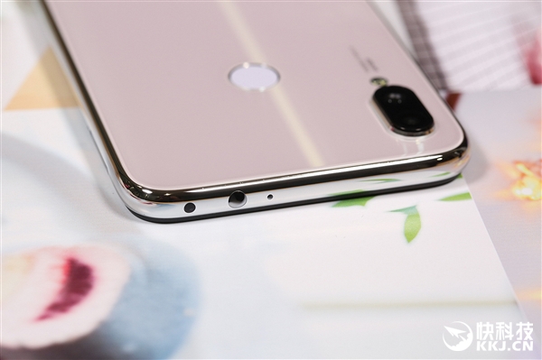 皎洁似水中月！红米Note 7 Pro镜花水月图赏