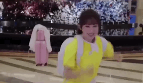 坐拥百万粉丝继承1亿房产，拿下高冷男神有什么好奇怪的？