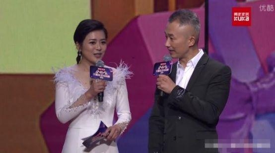 他是女婿代言人，因患病满头白发险轻生，小18岁娇妻不离不弃！