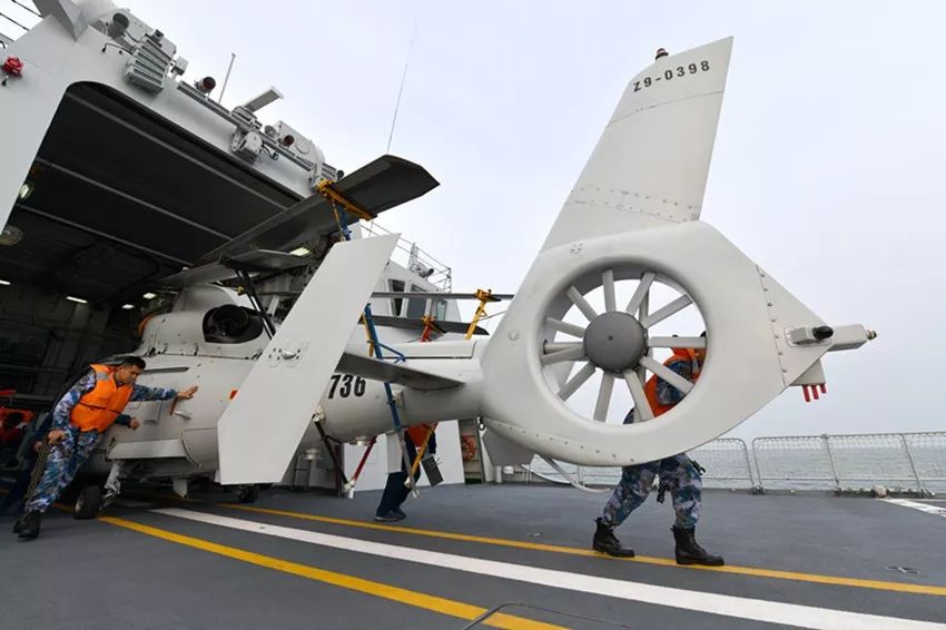 海军举行“海鹰杯”舰艇航空专业竞赛性考核