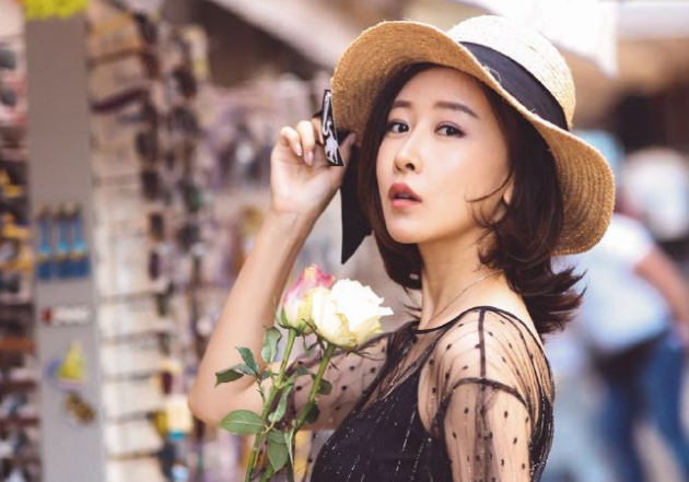 女星毛俊杰发文控诉被海关刁难，海关调取监控力证其撒谎！