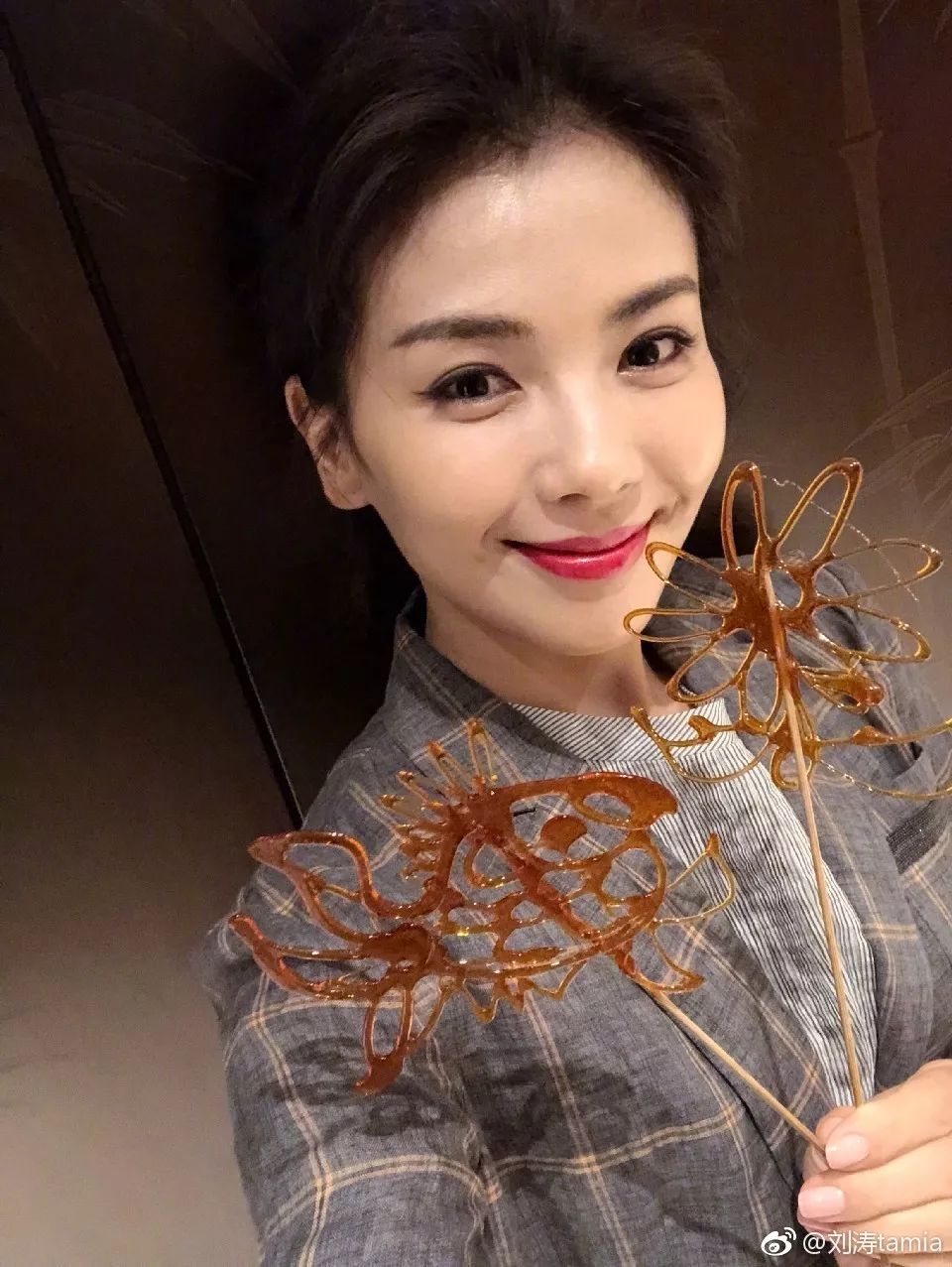 刚承认隐婚生子，又宣布离婚？她竟成功翻身，要红了