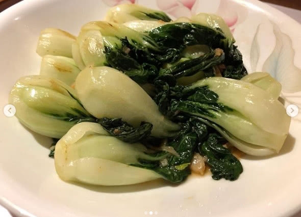 阿娇煮好晚餐等赖弘国回家，但男方却晒出他与女神的合照？