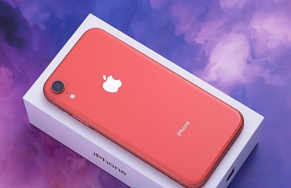 早报：iOS 12.1.1更新/ 电竞路由器发布