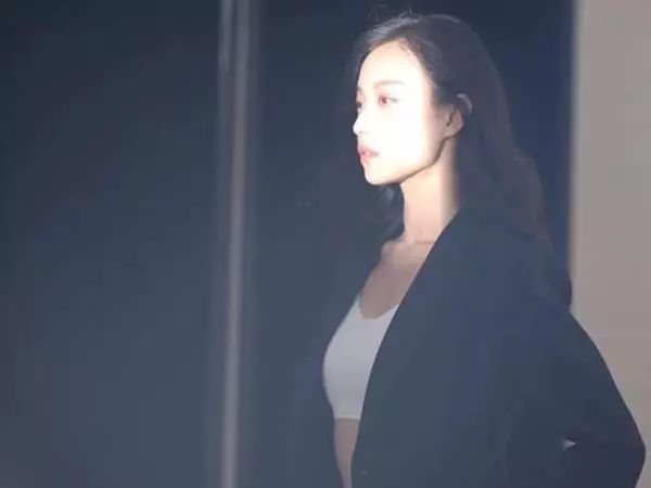 神颜崔雪莉胖成妇女,但辛芷蕾为什么越胖越好看?