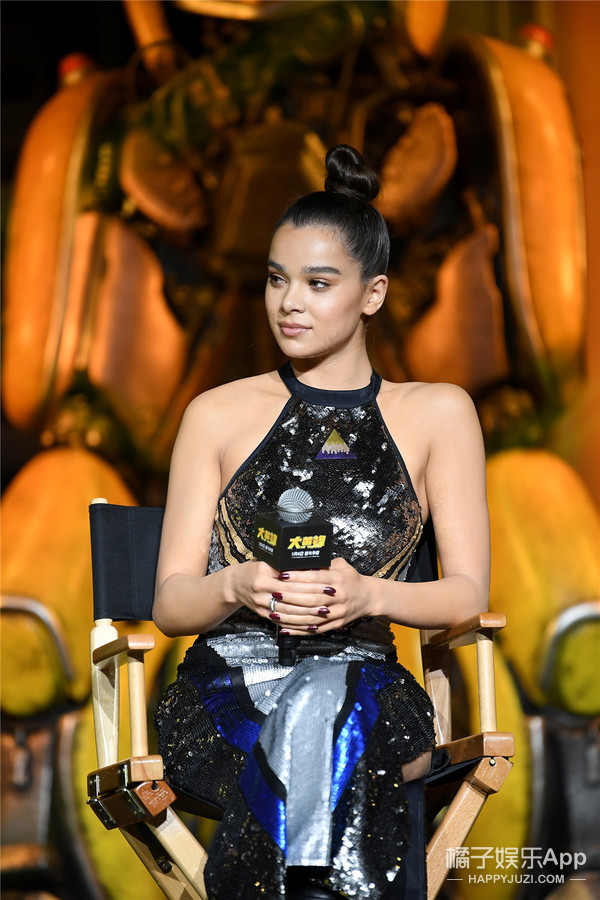 《大黄蜂》举行中国新闻发布会约翰·塞纳全程秀中文嗨翻全场