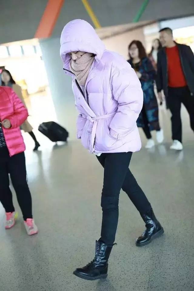 蔡徐坤朱一龙吴亦凡…这个冬天男星“不要脸”了，女星也不露腿了