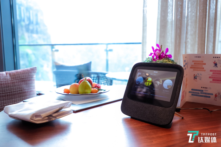 百度DuerOS落地“深坑酒店”，地下88米的AI助手体验如何？