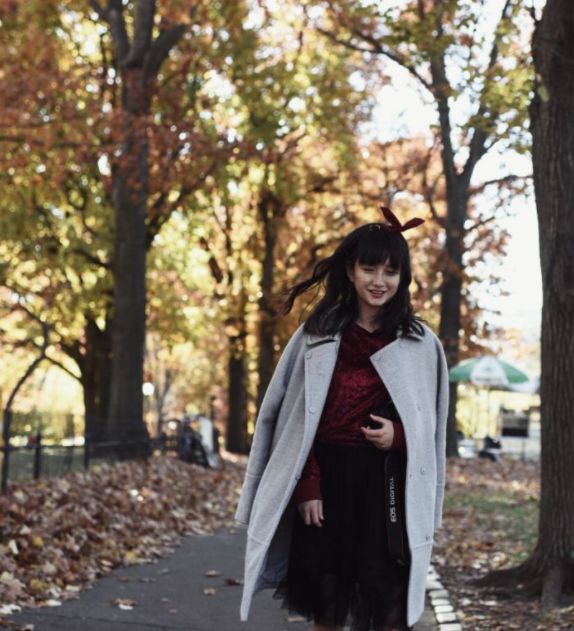 一夜爆红、屠版多个论坛的00后爆吹是新一代盛世美颜，但未修图…