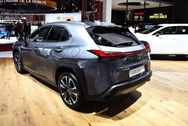 雷克萨斯UX即将迎来上市 共有6款车型