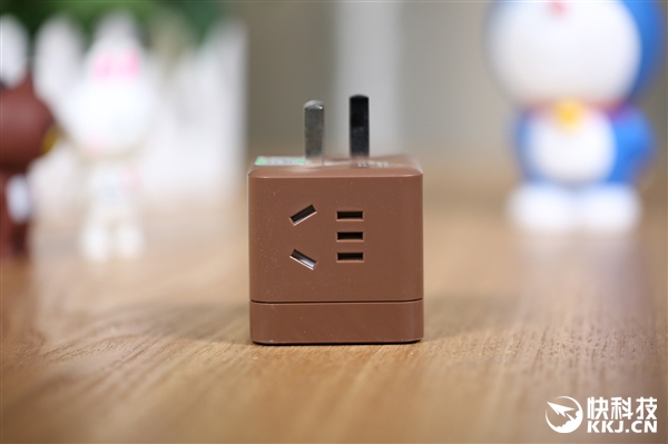 公牛Line Friends小魔方USB插座无线版图赏：萌化了