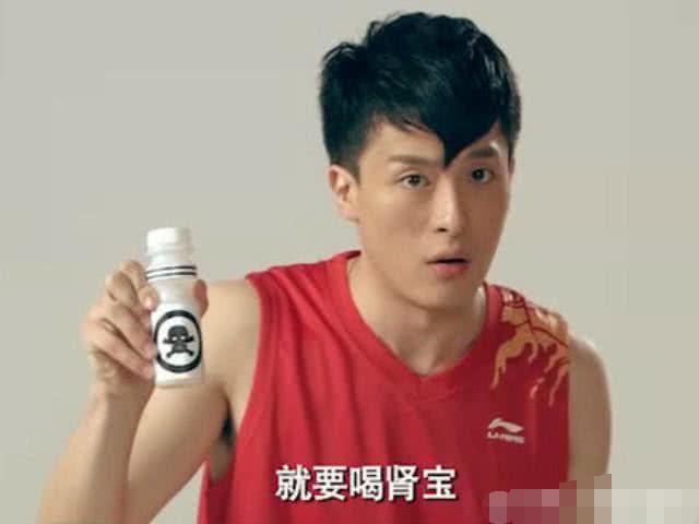 吕子乔在《爱情公寓》中的四大造型是那么帅气的,吕布上榜了!